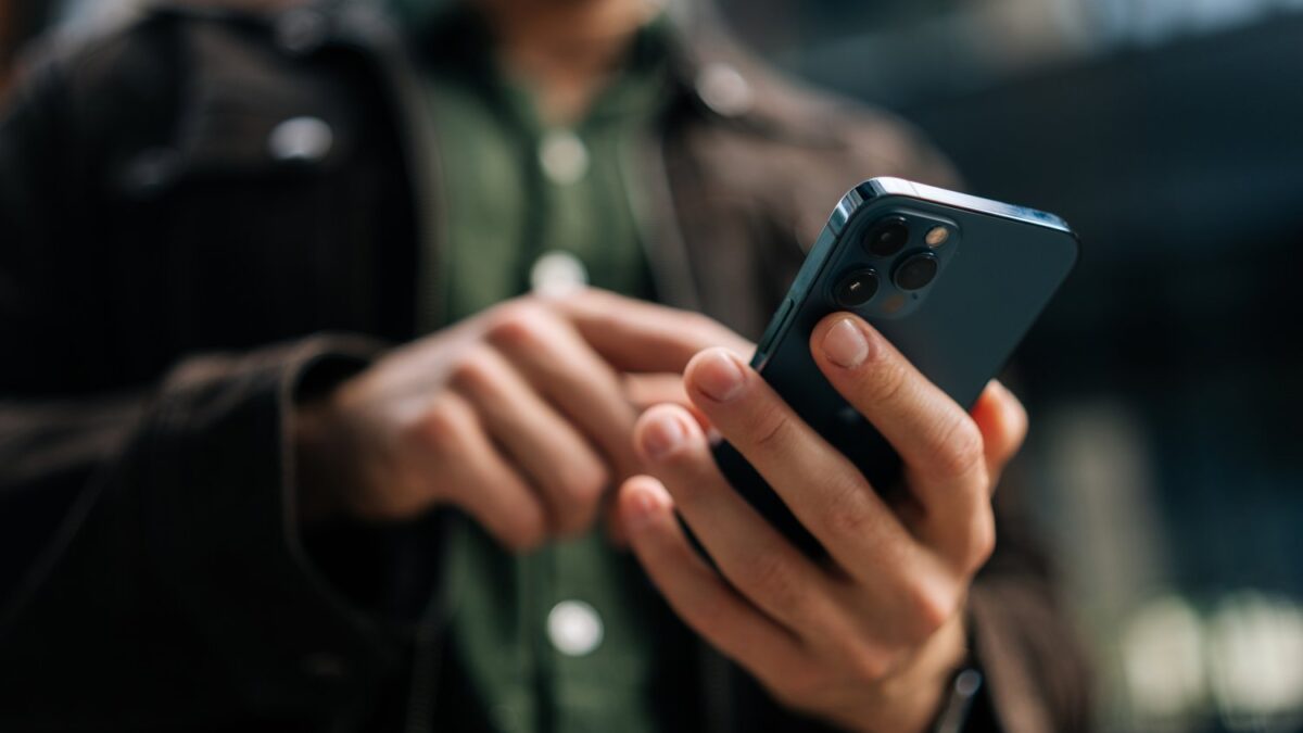Estimating suicide risk from text | MIT News